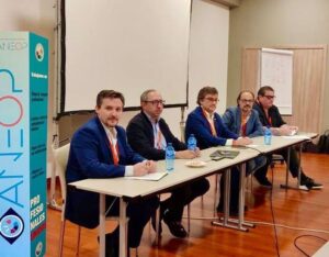 mesa redonda aneop